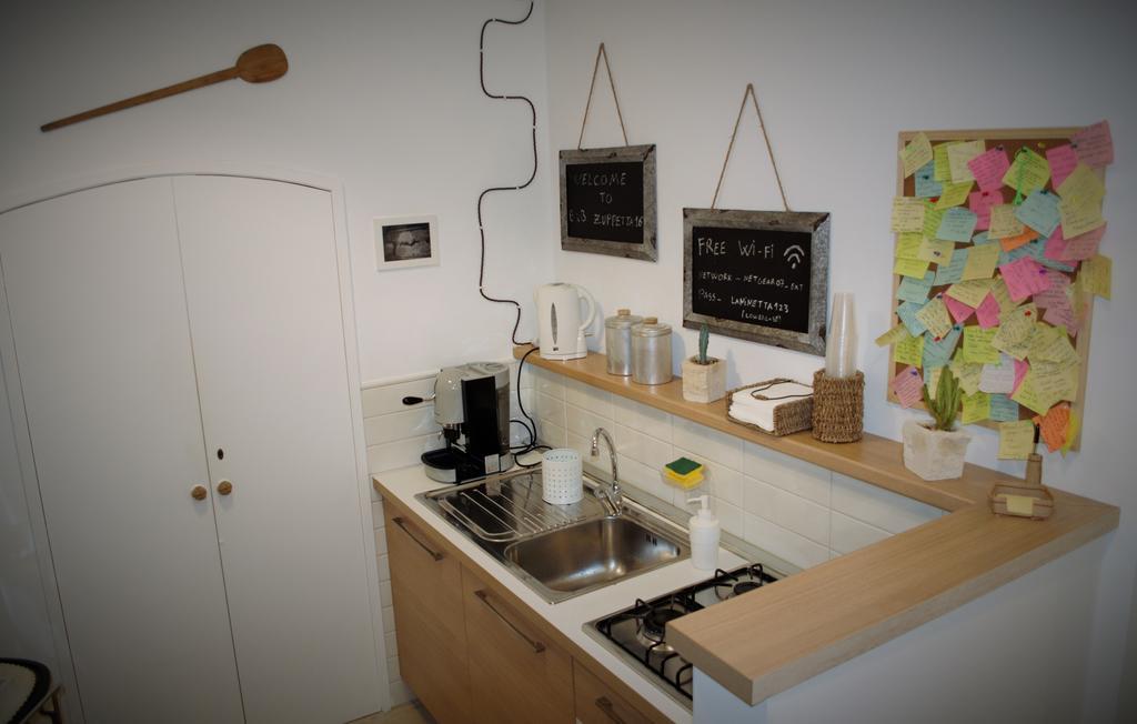 Zuppetta16 Apartments Bari Luaran gambar